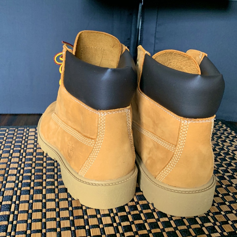 Timberland Waterproof Size 6 Junior’s Boots NEW - Picture 6 of 8